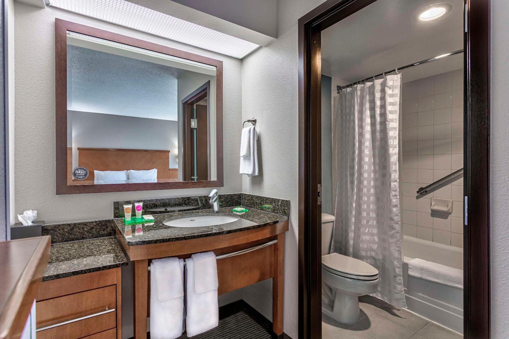 Hyatt Place Kansas City/Overland Park/Convention Center Экстерьер фото